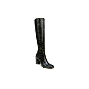 NWT FRANCO SARTO GARDENIA BOOT BLACK CROC SZ 7.5